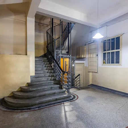 California アパート