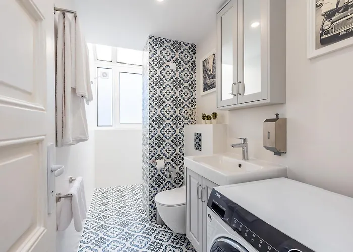 California * ヴァルナ