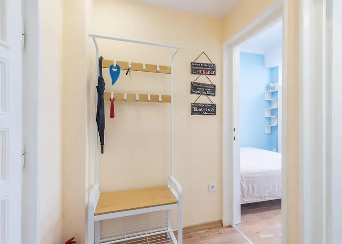 California アパート ヴァルナ