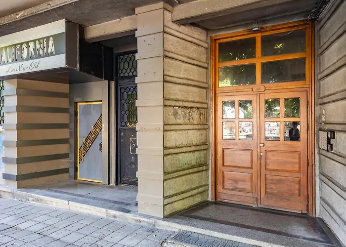 California アパート